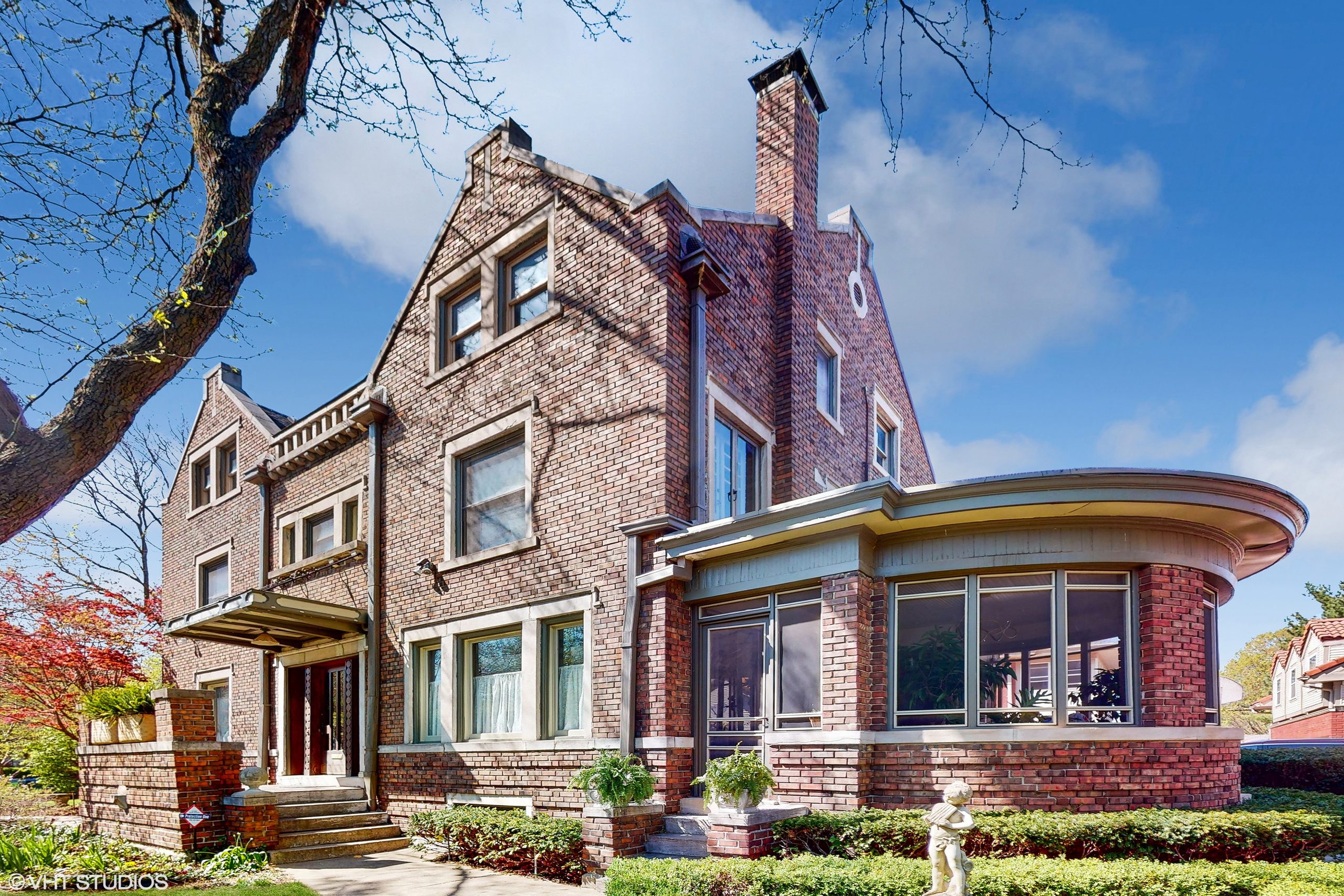 33_3681MadisonAve_2033_HiRes